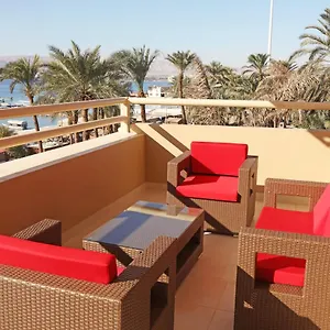 La Riva العقبة